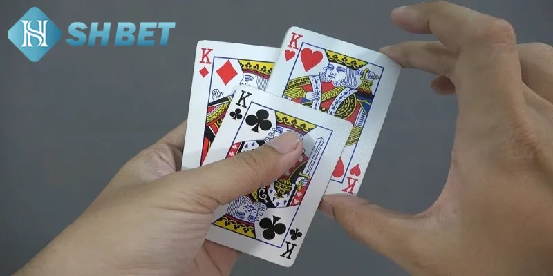 Hướng dẫn chi tiết quy luật chơi cào 3 lá cho người mới