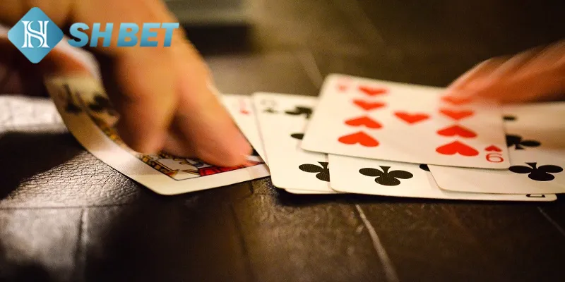 Luật chơi bài phỏm tá lả cơ bản cho thành viên mới