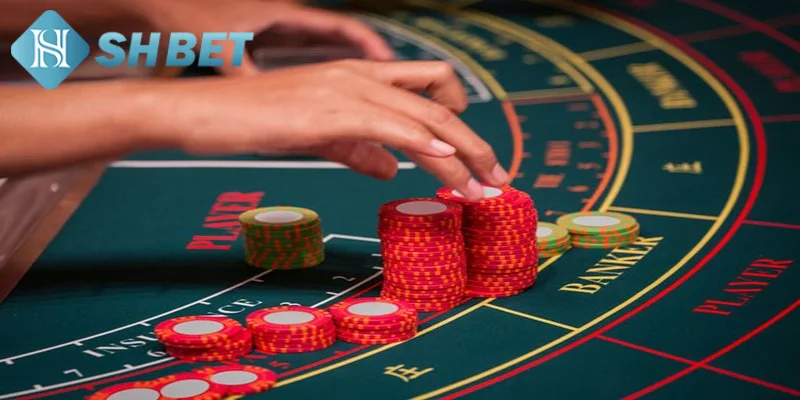 Một vài thông tin bạn cần biết về game bài Baccarat